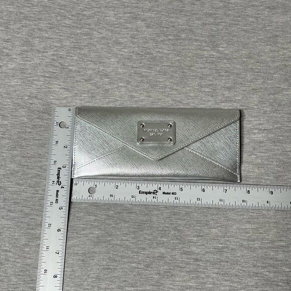 Michael Kors Metallic Silver Pewter Envelope Wallet One Pocket Clutch Bag Purse - Picture 6 of 6